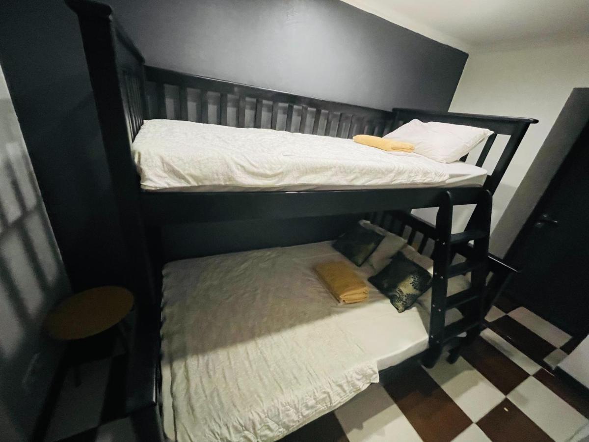 Le Reve City Hostel Одесса Экстерьер фото